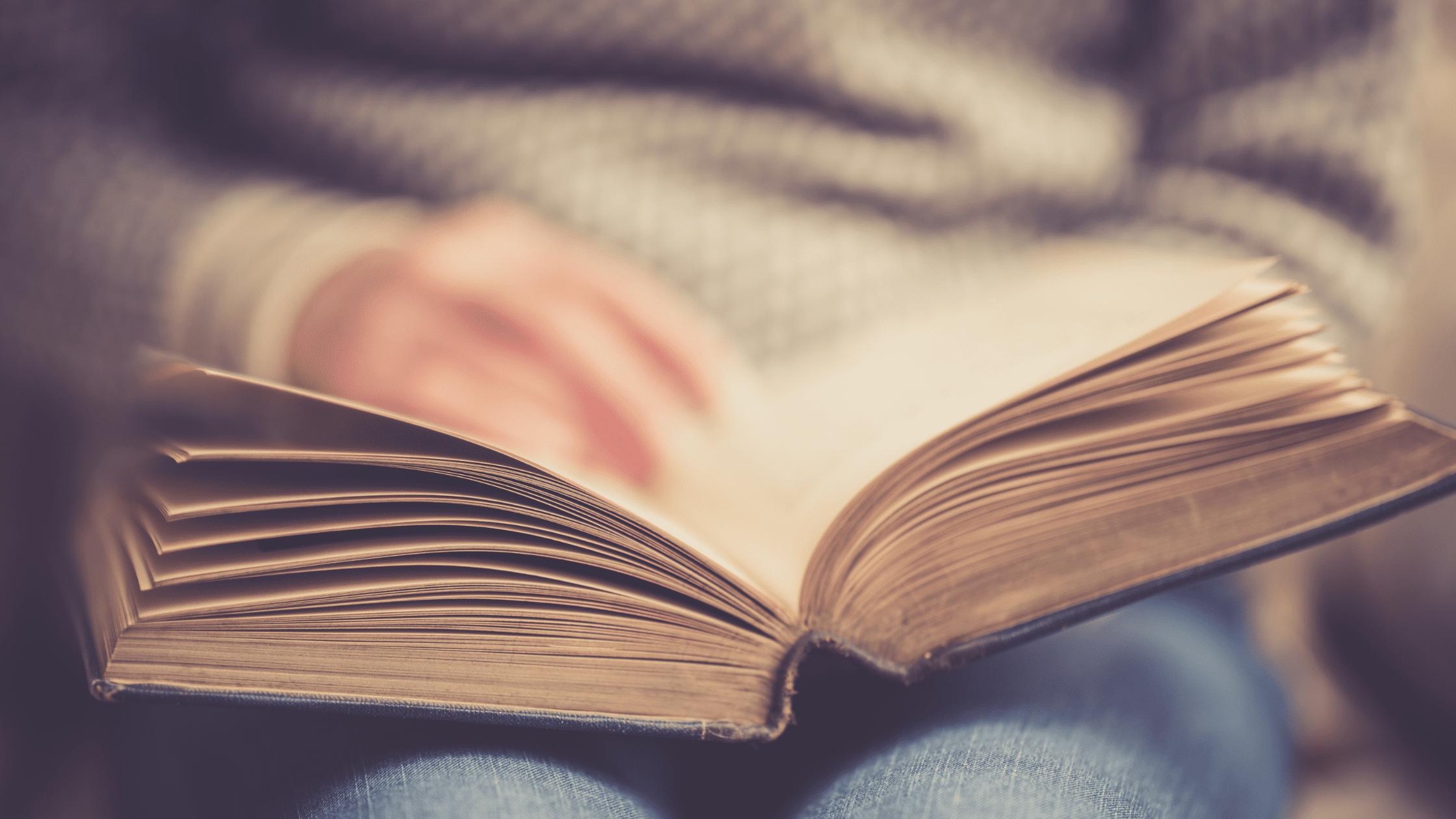 Student reading First Aid for USMLE Step 1
